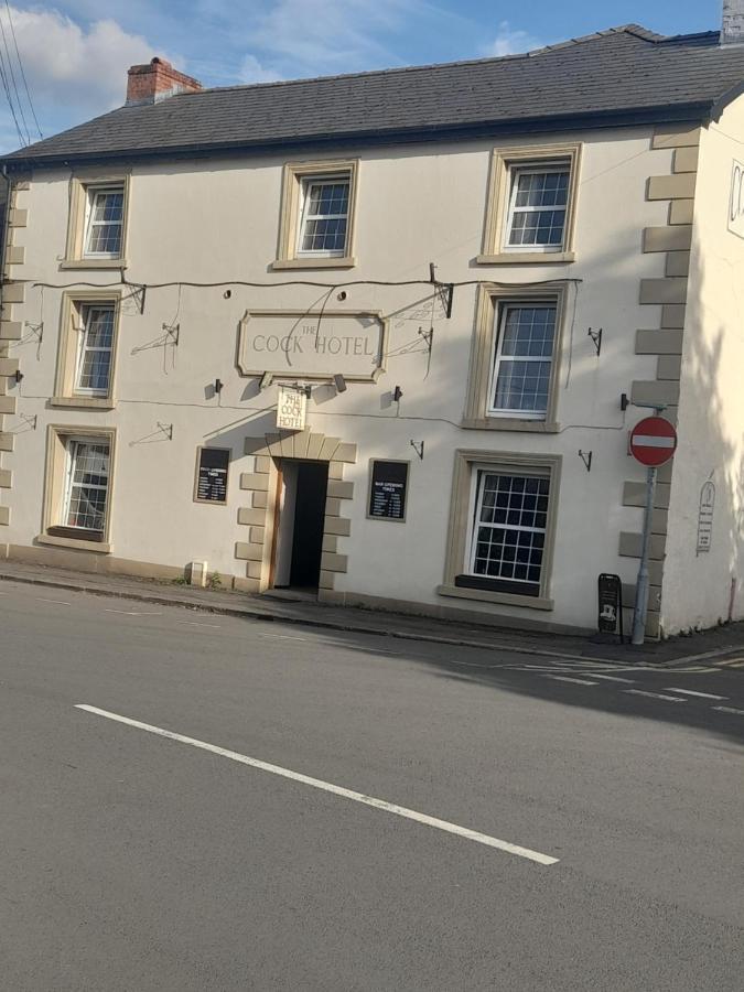 The Cock Hotel Bronllys المظهر الخارجي الصورة